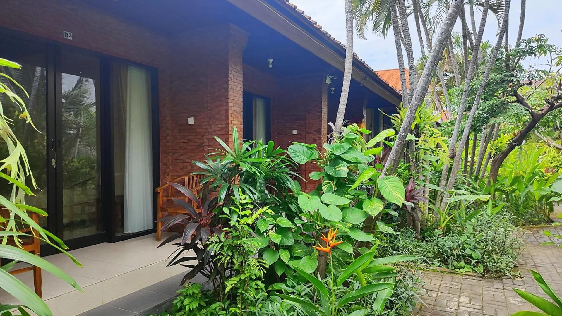 Adus Beach Inn Legian 2*,  Indonésie