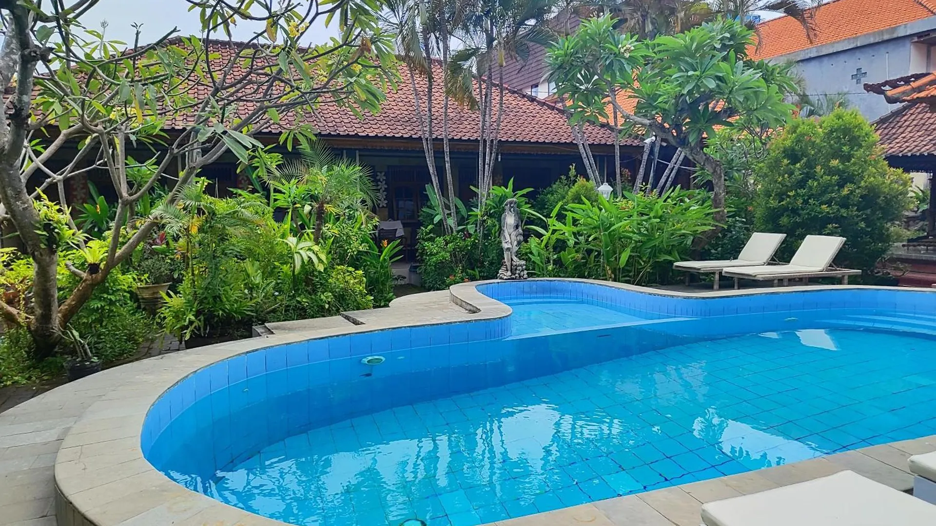 Adus Beach Inn Legian 2*,  Indonésie